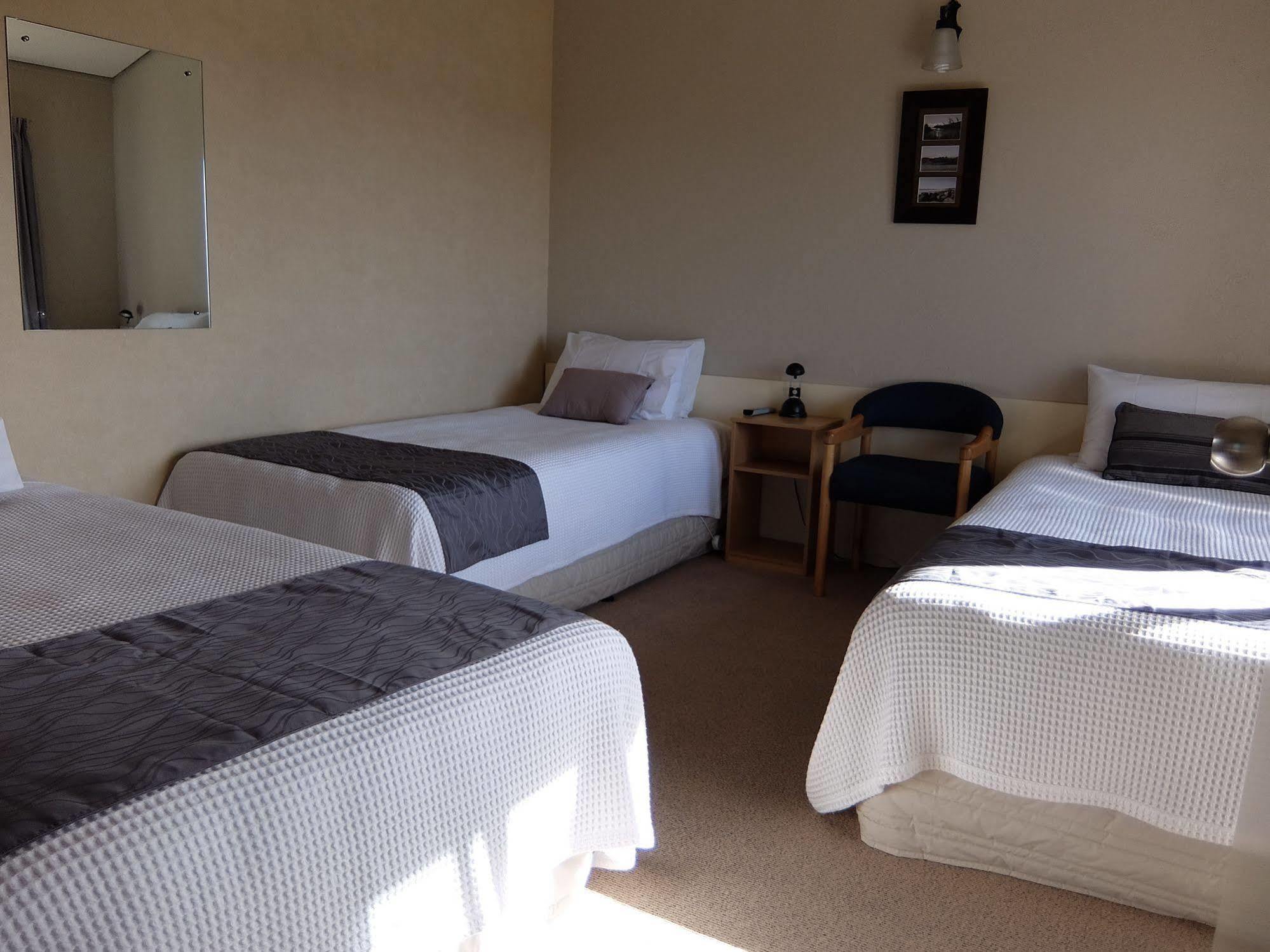 299 On Devon West Motel New Plymouth Exterior foto