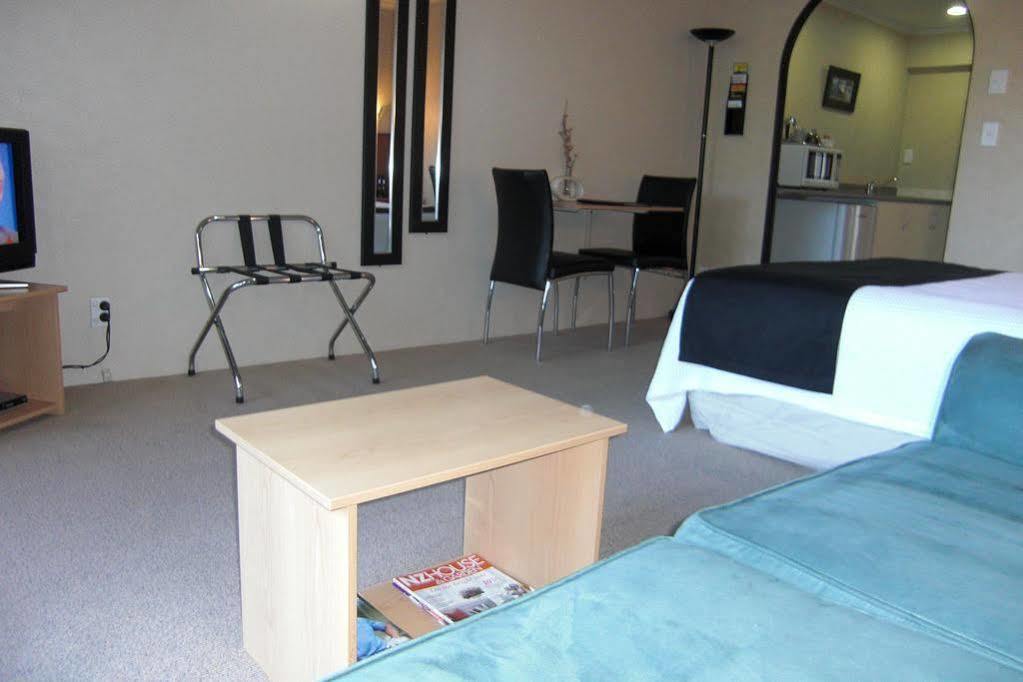 299 On Devon West Motel New Plymouth Exterior foto