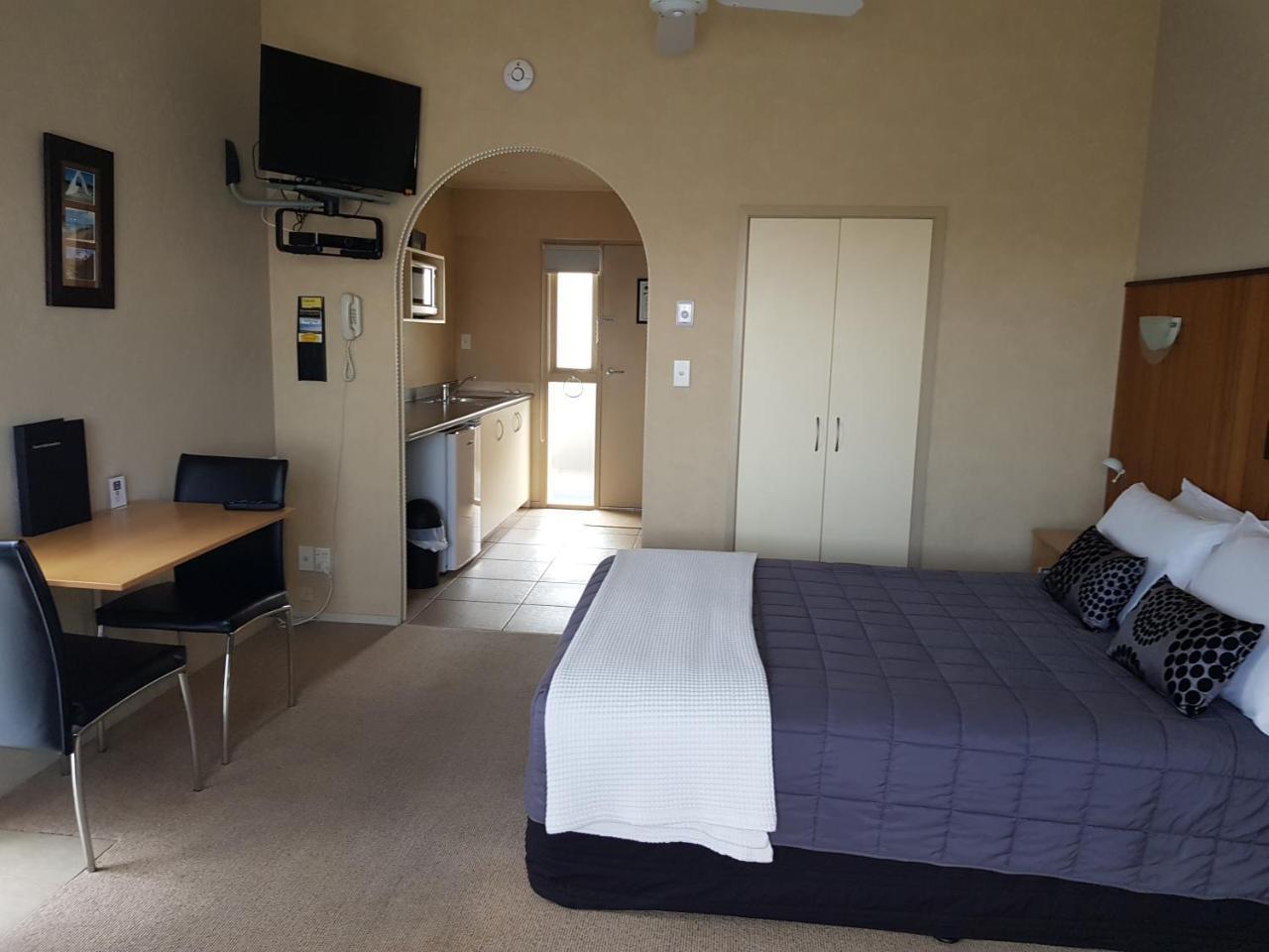 299 On Devon West Motel New Plymouth Exterior foto